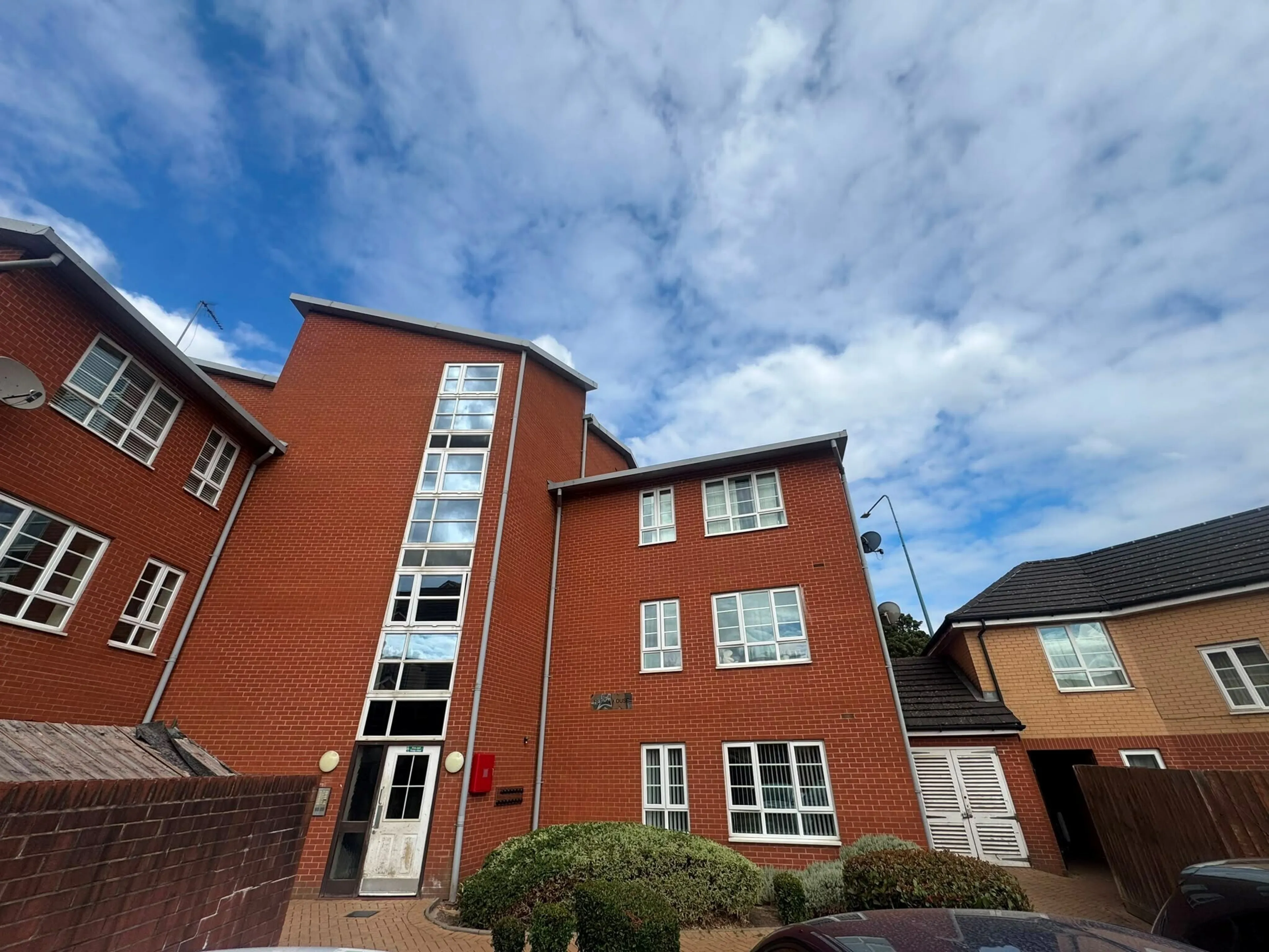 Property photo 0