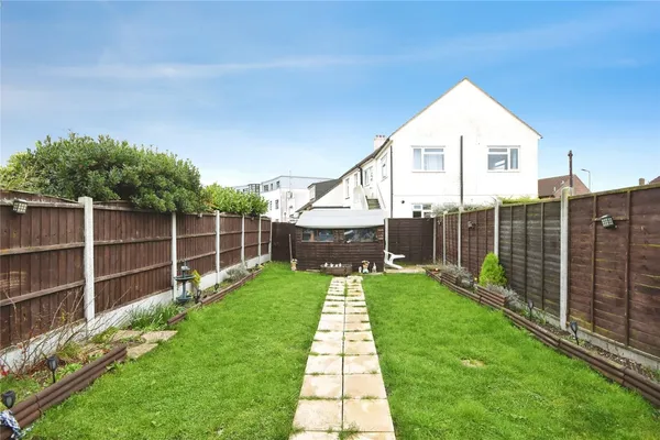 Petresfield Way, West Horndon, Brentw...