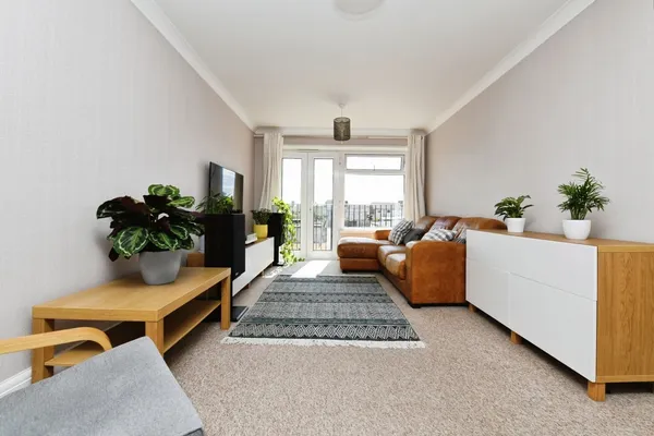 Essex Close, RAYLEIGH, Essex, SS6
