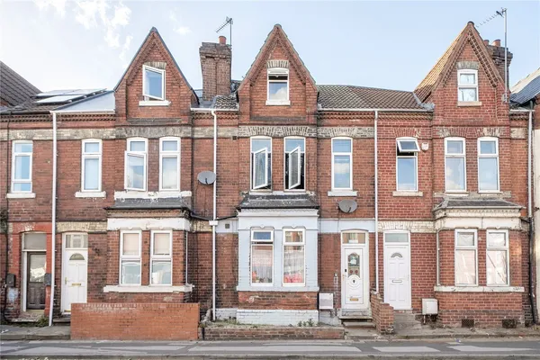 Hexthorpe Road, Doncaster, South York...