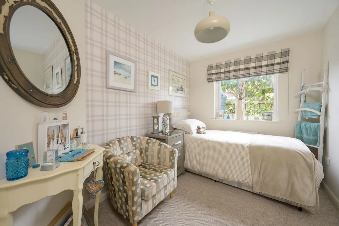 https://mr0.homeflow-assets.co.uk/files/photo/image/48059/6448/_x_/MeadowGrange25-59.jpg