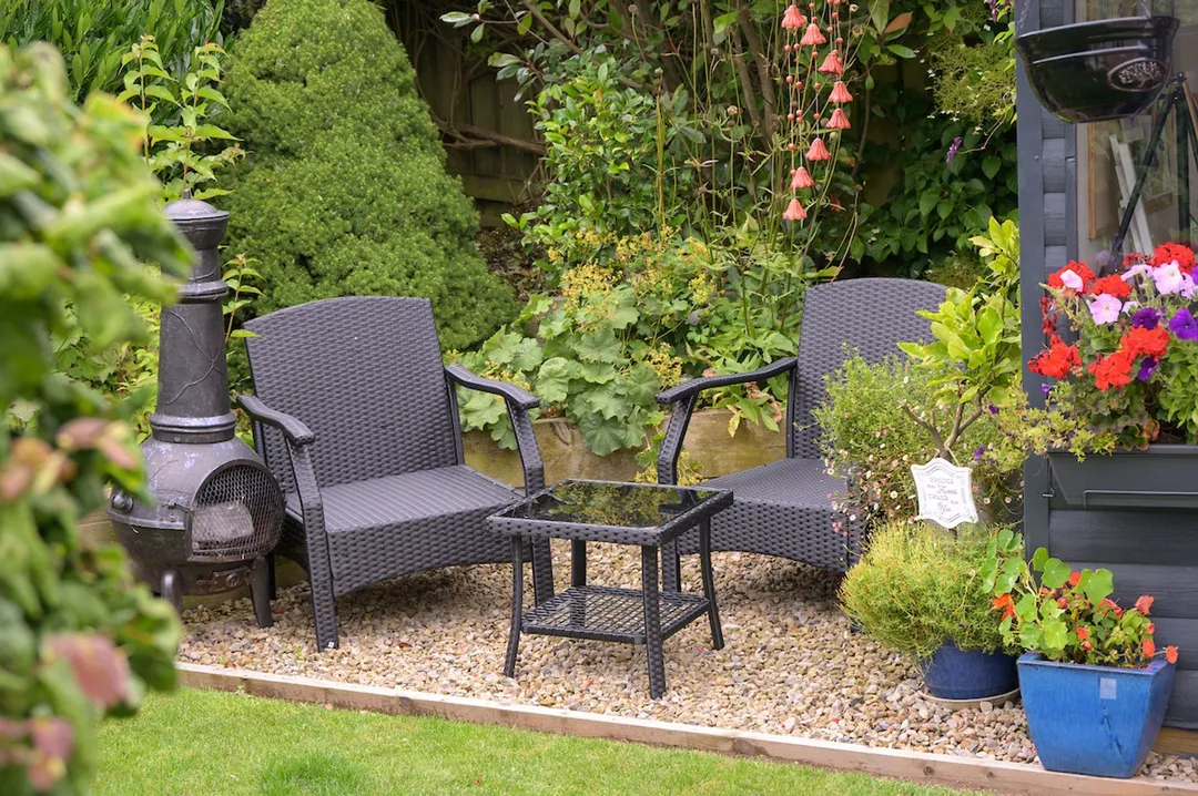 https://mr0.homeflow-assets.co.uk/files/photo/image/48059/6500/_x_/MeadowGrange25-85.jpg