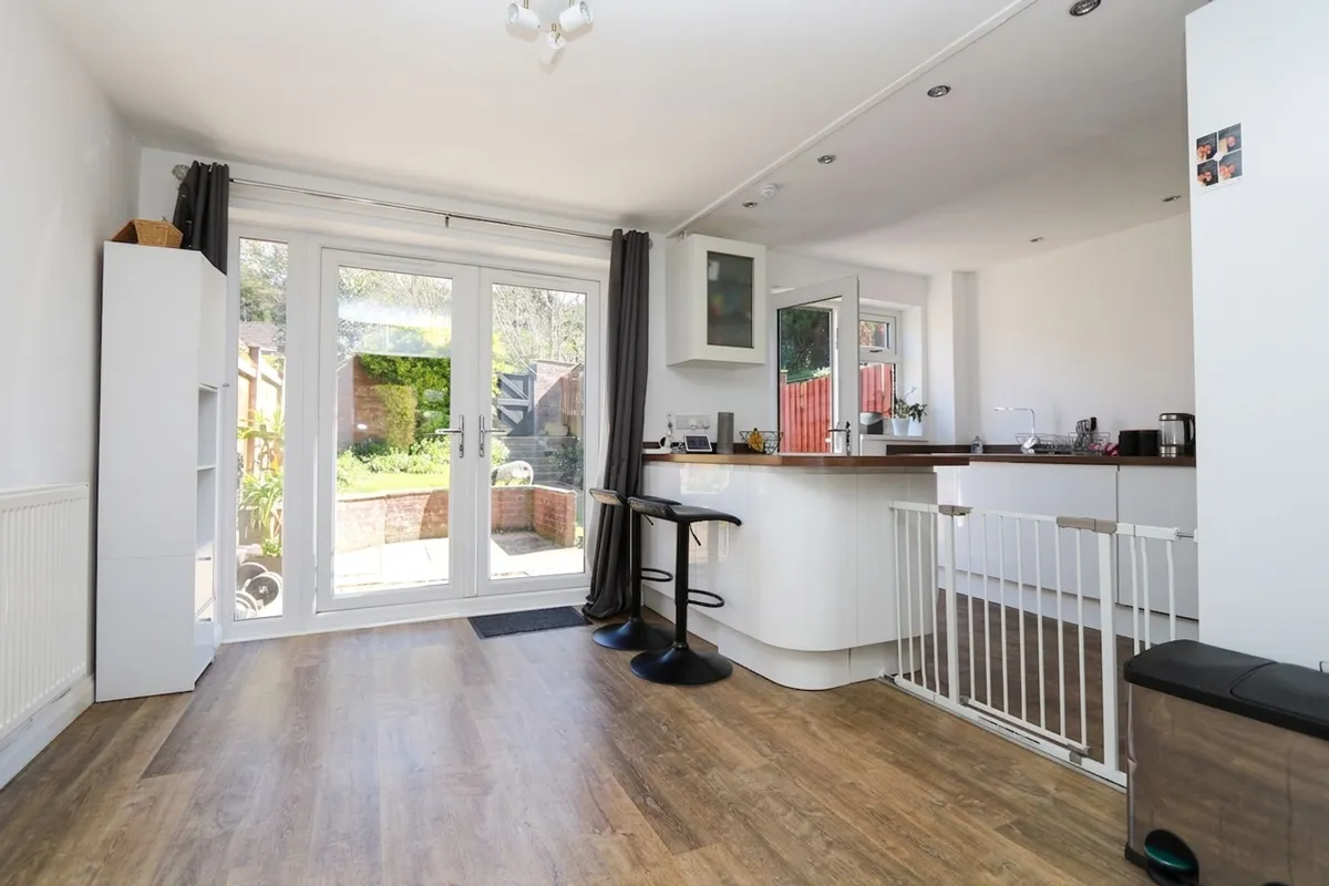 St. Lythan Close, Dinas Powys, CF64