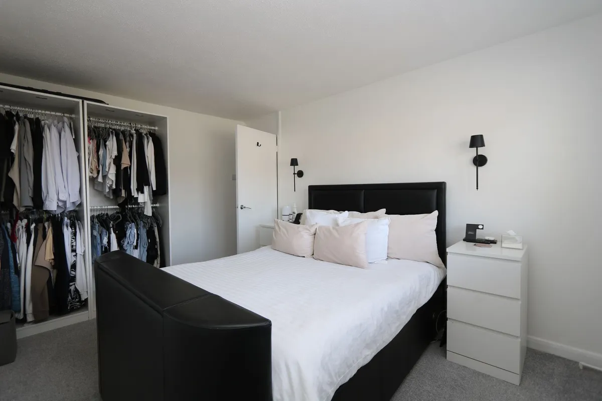 St. Lythan Close, Dinas Powys, CF64