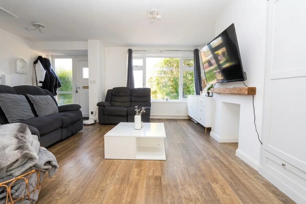 St. Lythan Close, Dinas Powys, CF64