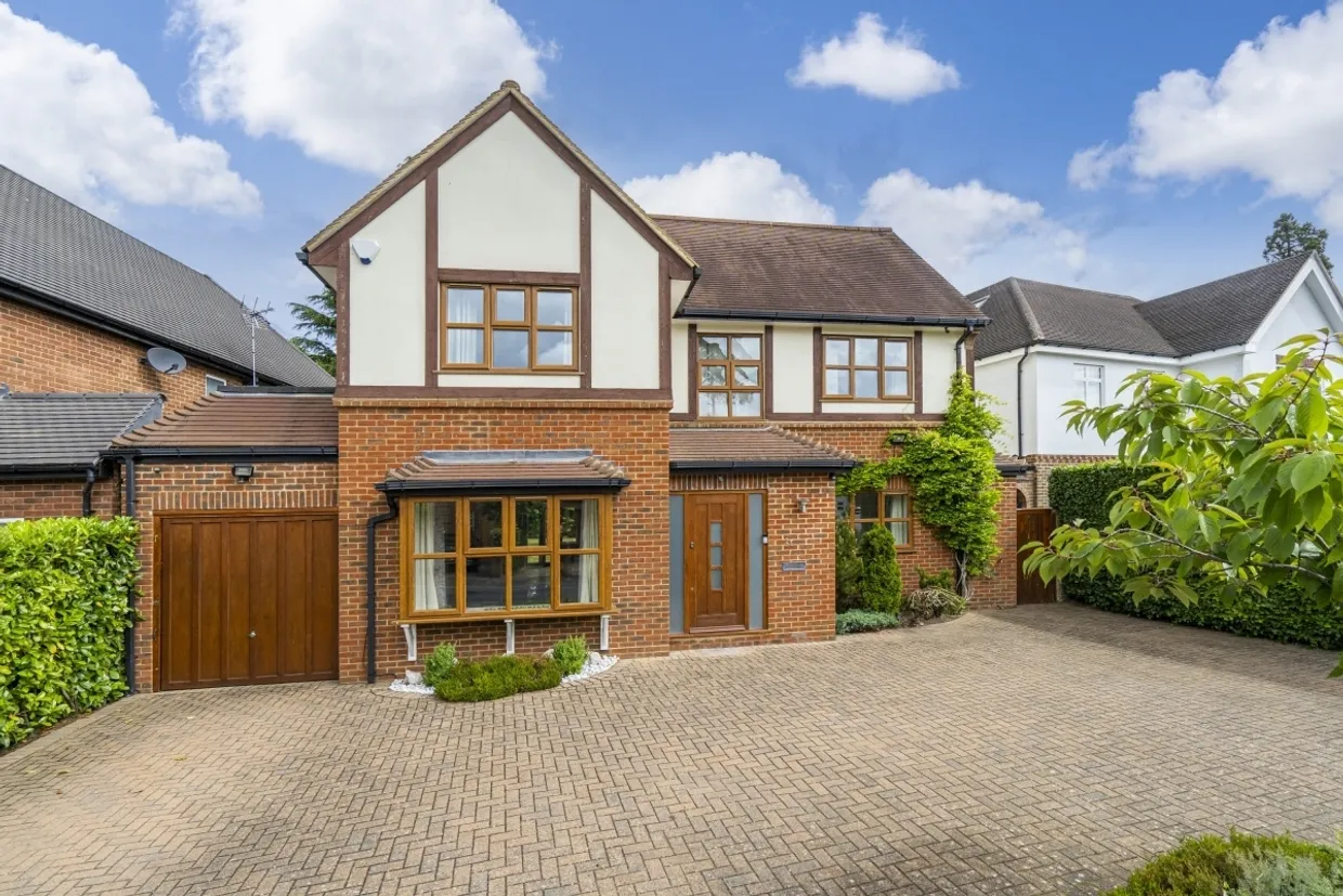 Williams Way Radlett WD7 photo 1