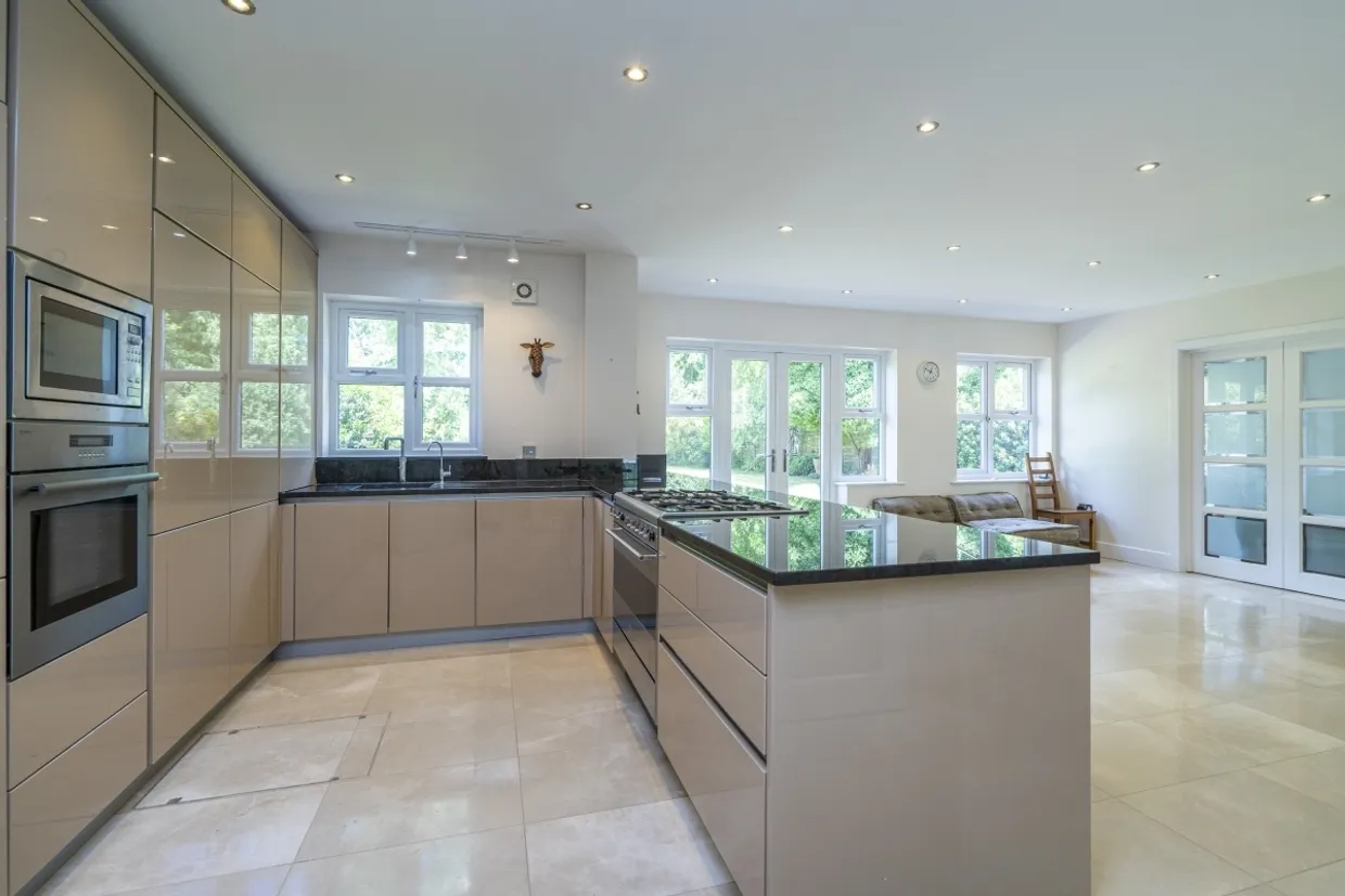 Williams Way Radlett WD7 photo 2