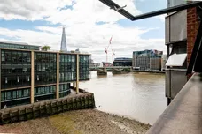 Upper Thames Street London EC4V photo 4