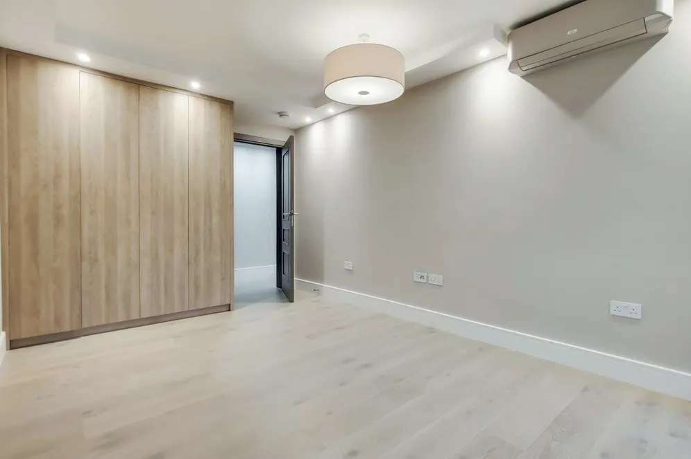 Fitzjohns Avenue London NW3 photo 7