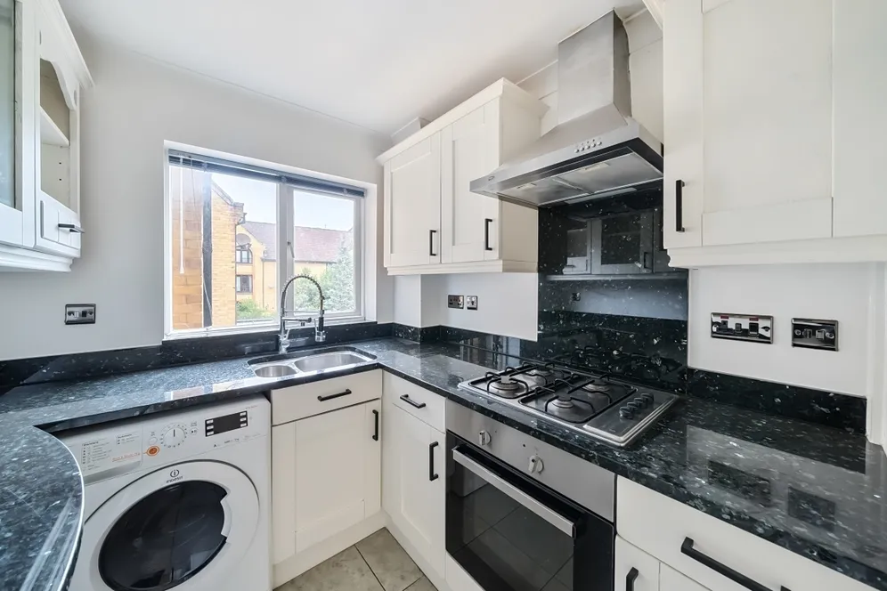 Welland Mews, Wapping, E1W photo 6