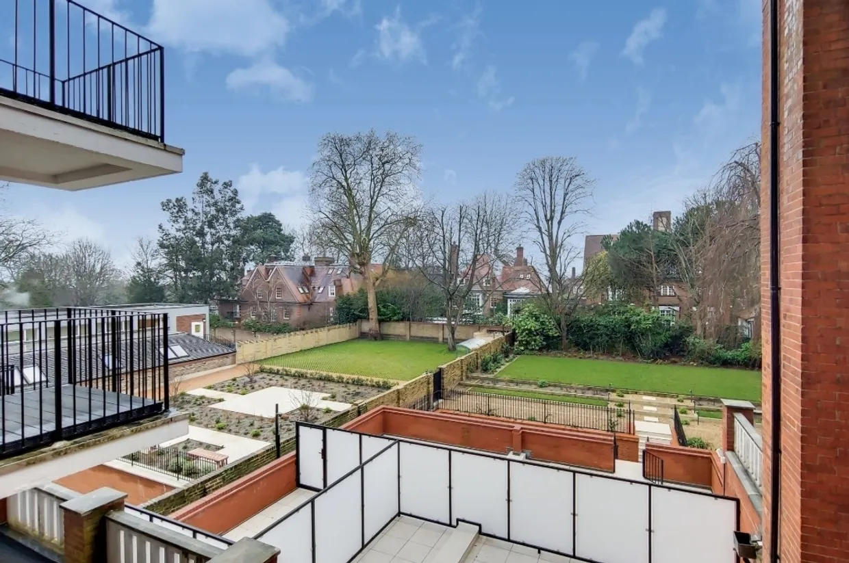 Fitzjohns Avenue London NW3 photo 9