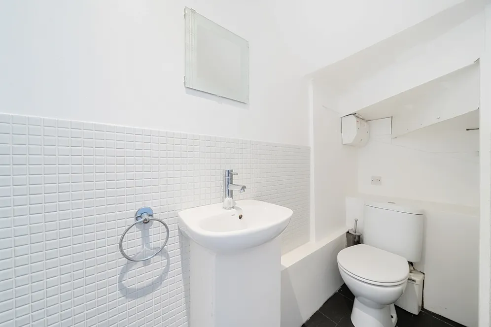 Welland Mews, Wapping, E1W photo 9