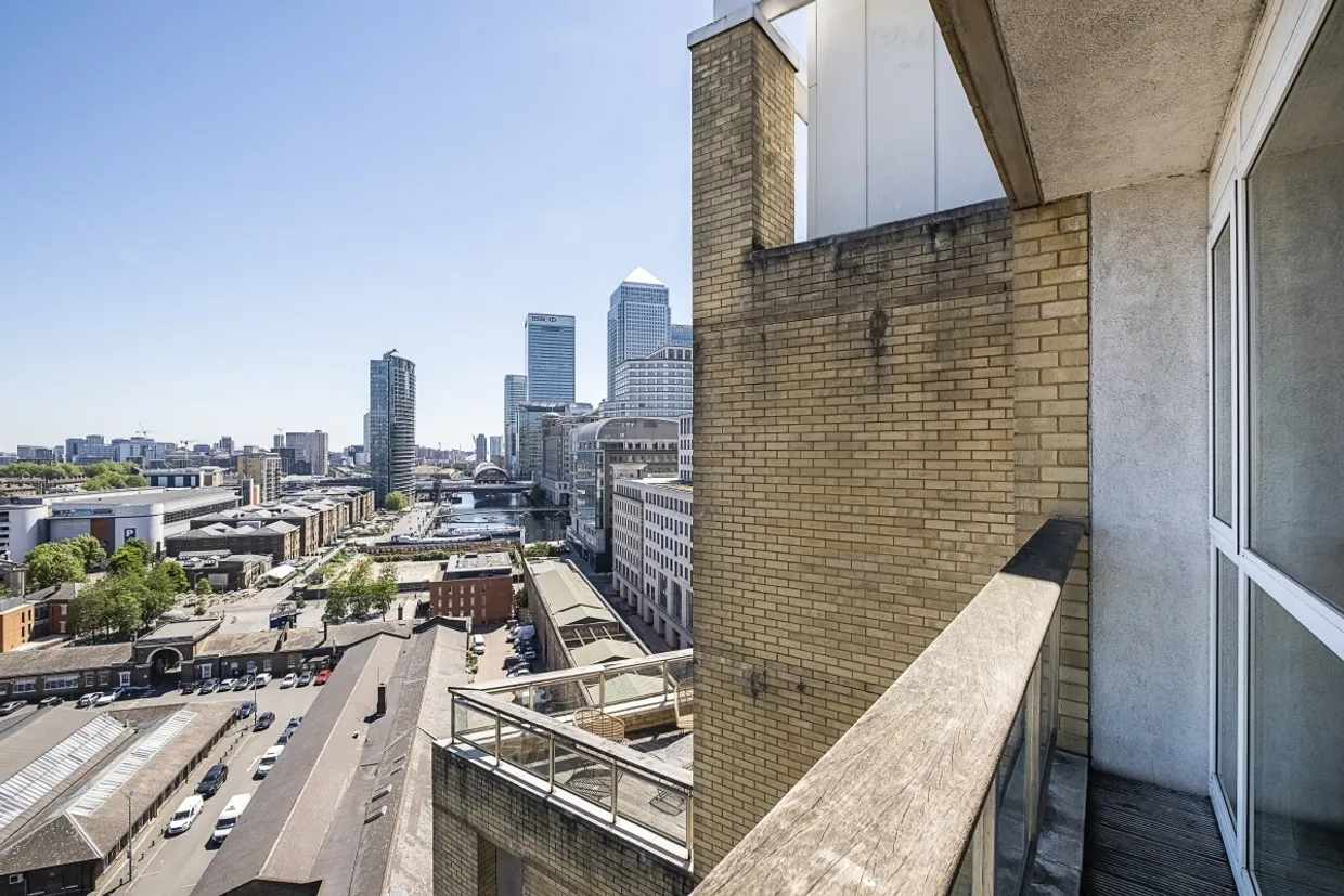 Westferry Circus, E14 photo 3