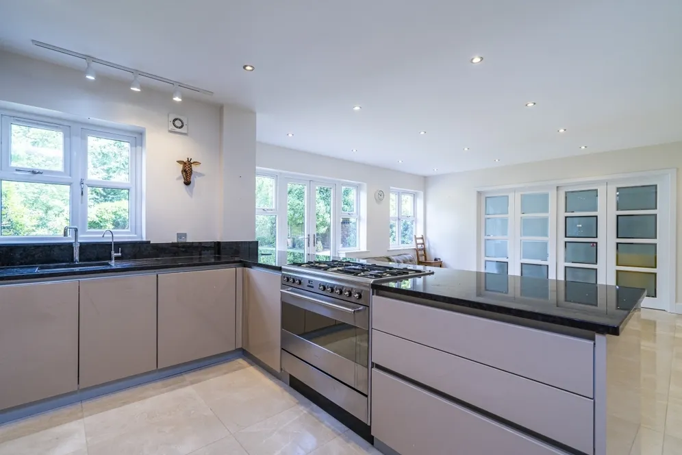 Williams Way Radlett WD7 photo 14