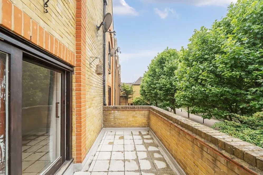 Welland Mews, Wapping, E1W photo 18
