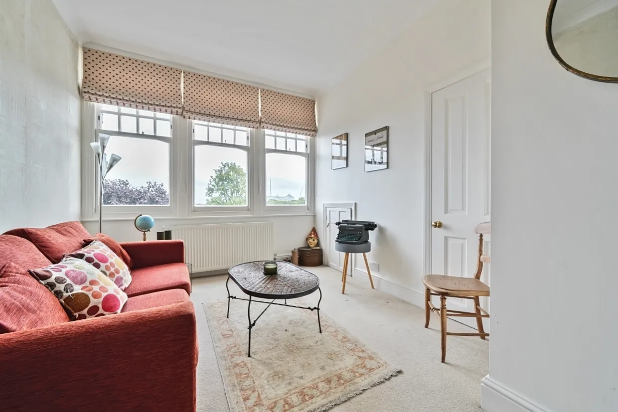 Elms Avenue London N10 photo 12