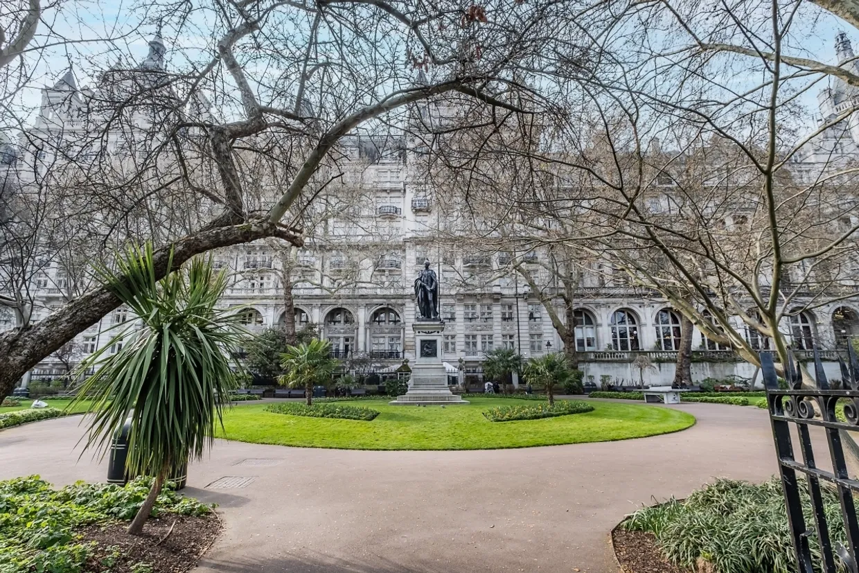 Whitehall Court London SW1A photo 16