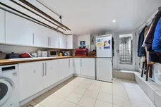 Elms Avenue London N10 photo 14