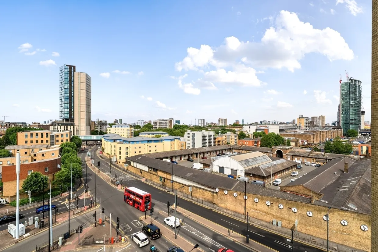 Westferry Circus, E14 photo 21