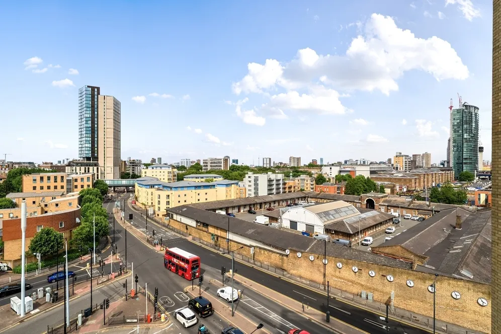 Westferry Circus, E14 photo 21