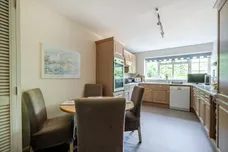 Blanefield, 2A Bois Avenue, Amersham, HP6 photo 4