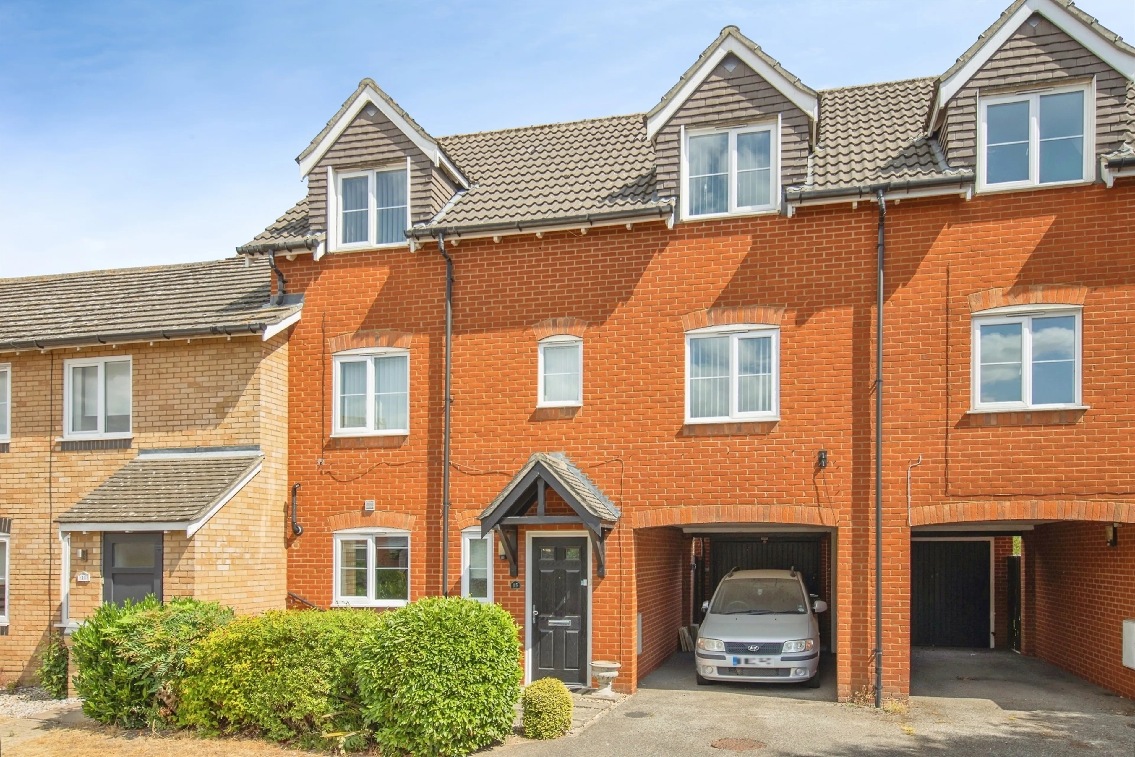 Property photo 0