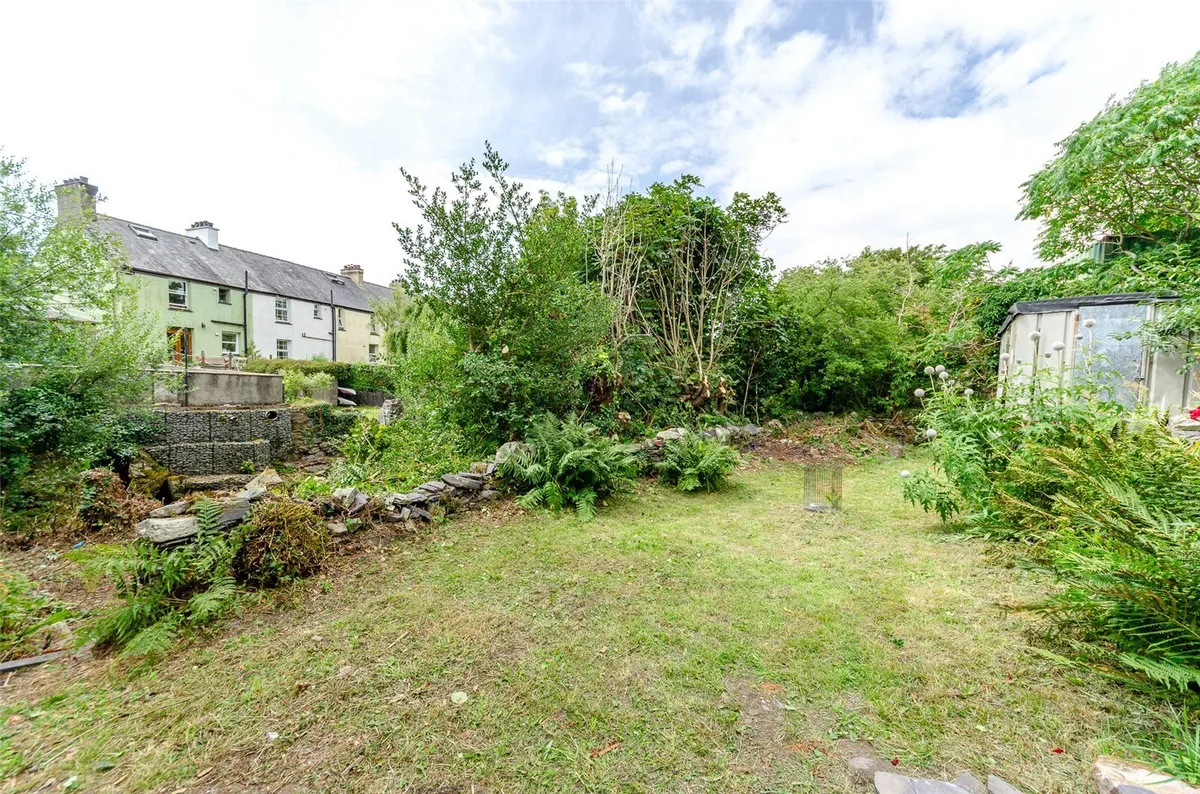 Clwt-y-Bont, Caernarfon, Gwynedd, LL55