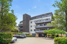 Lapis Close, London