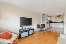 Lapis Close, London