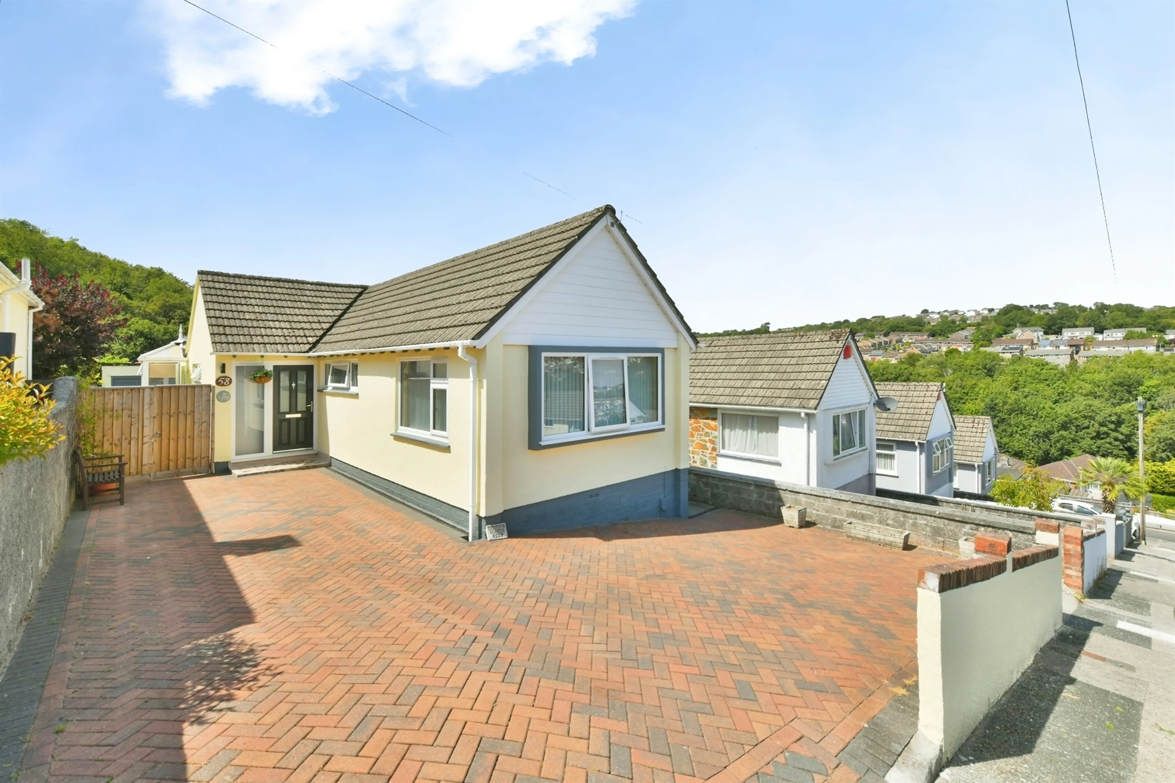 Property photo 0