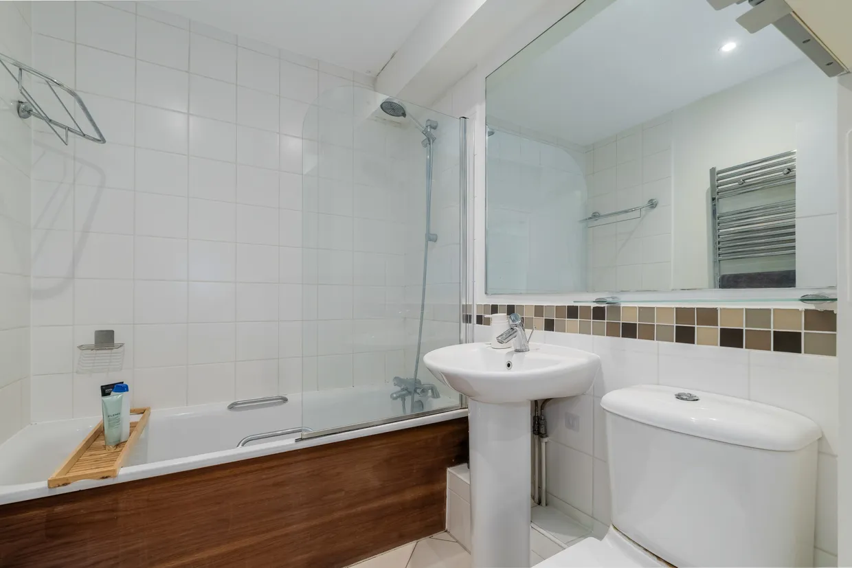 Catherine Grove, London, SE10 photo 14