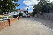 Therapia Lane, Croydon