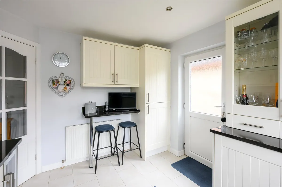 Buckstone Avenue, Alwoodley, LS17
