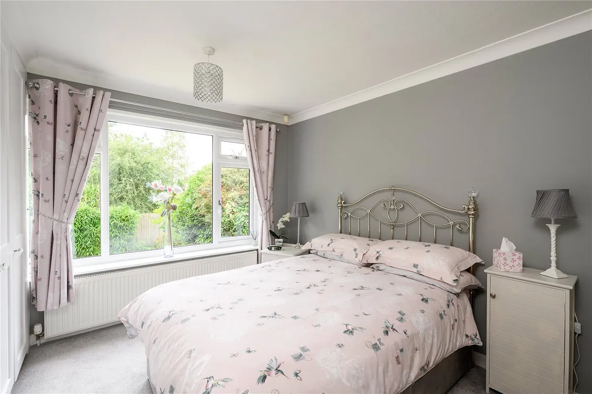 Buckstone Avenue, Alwoodley, LS17