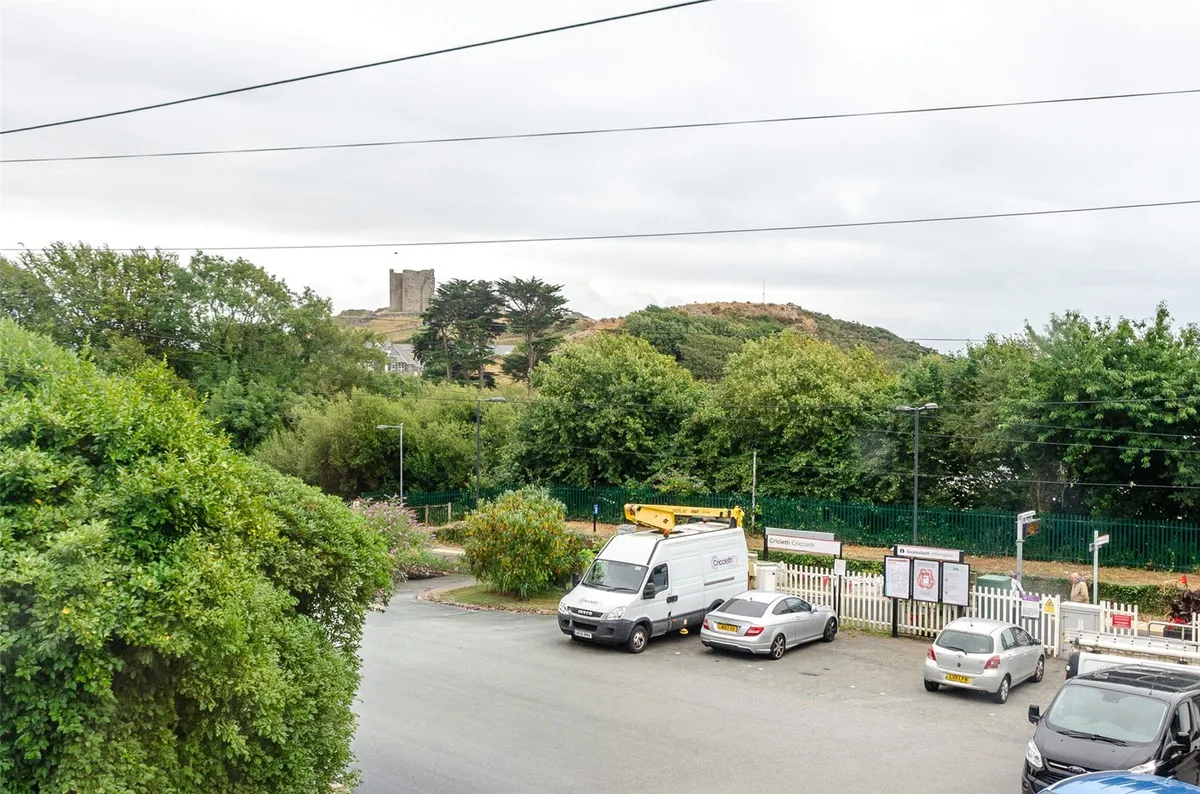 Criccieth, Gwynedd, LL52
