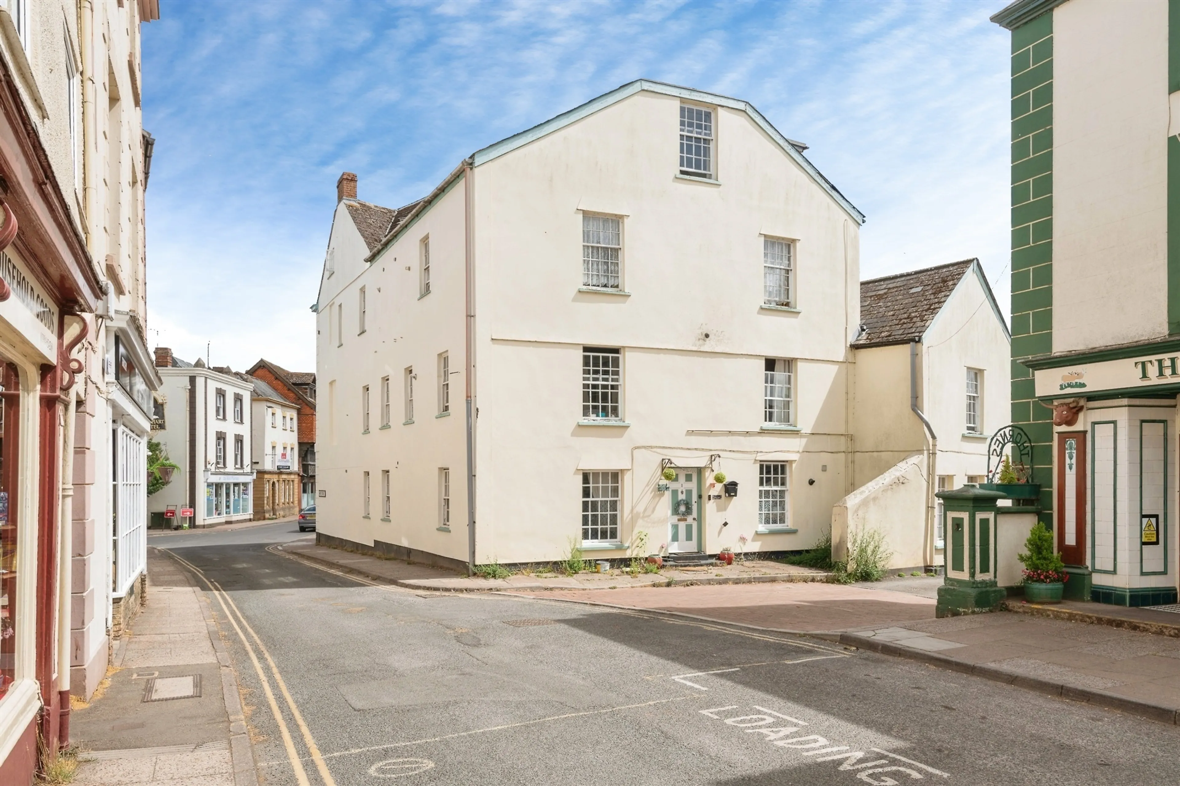 Property photo 0