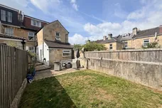 Victoria Road, BATH