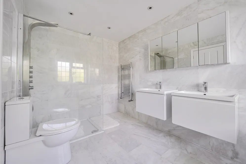 Elm Grove, Maidenhead, SL6 photo 8