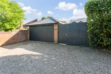 Elm Grove, Maidenhead, SL6 photo 12