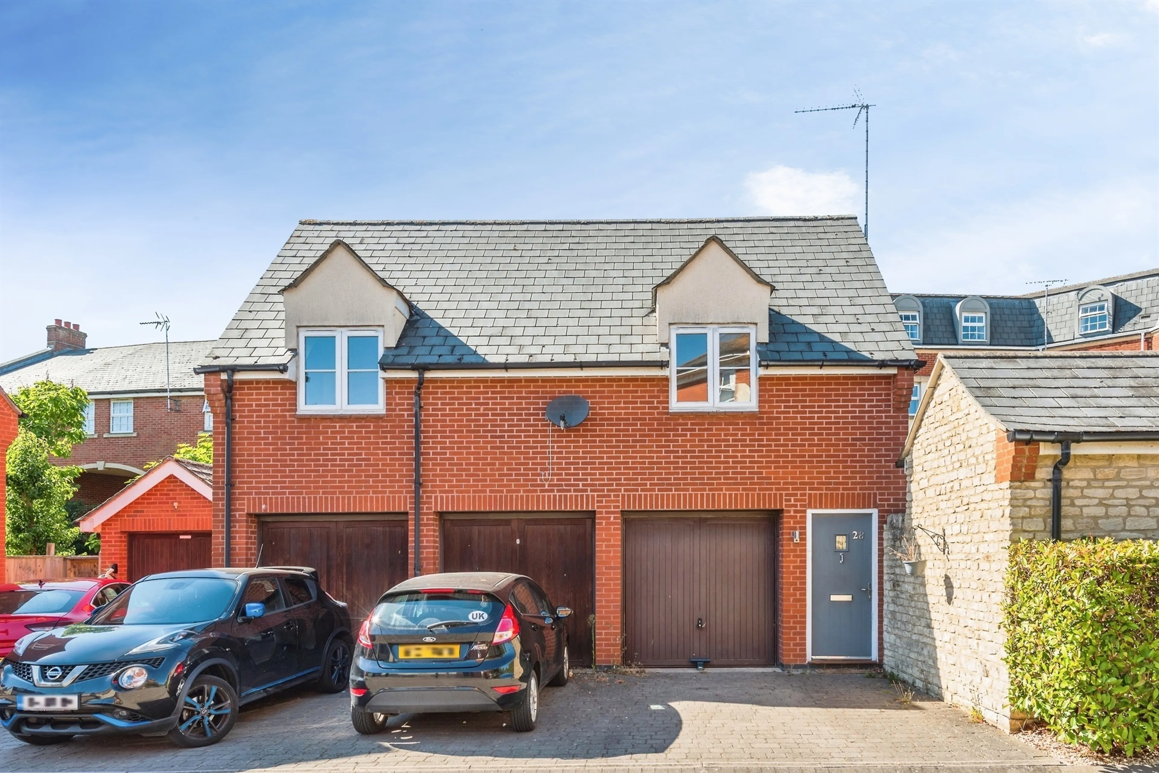 Property photo 0
