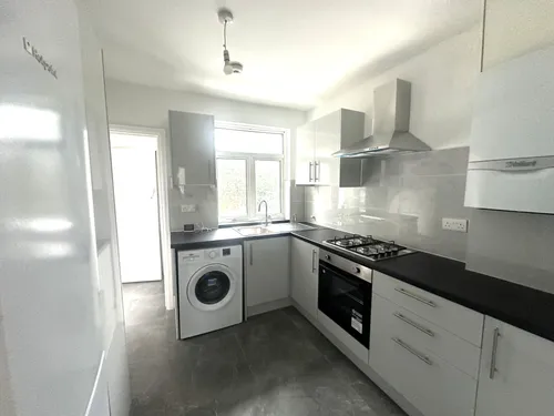 Connell Crescent, LONDONphoto