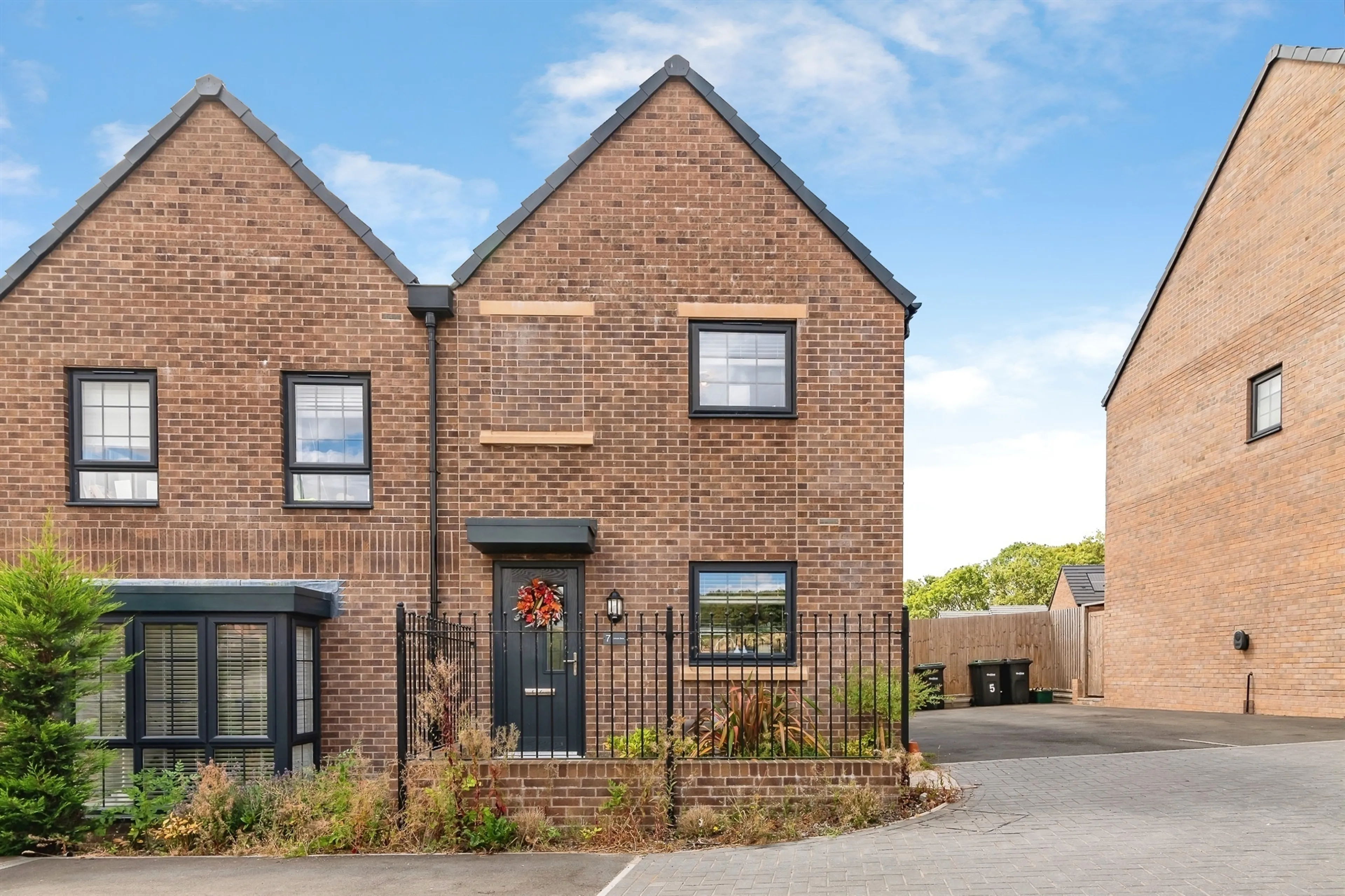 Property at Lincoln Drive, Gedling, Nottingham