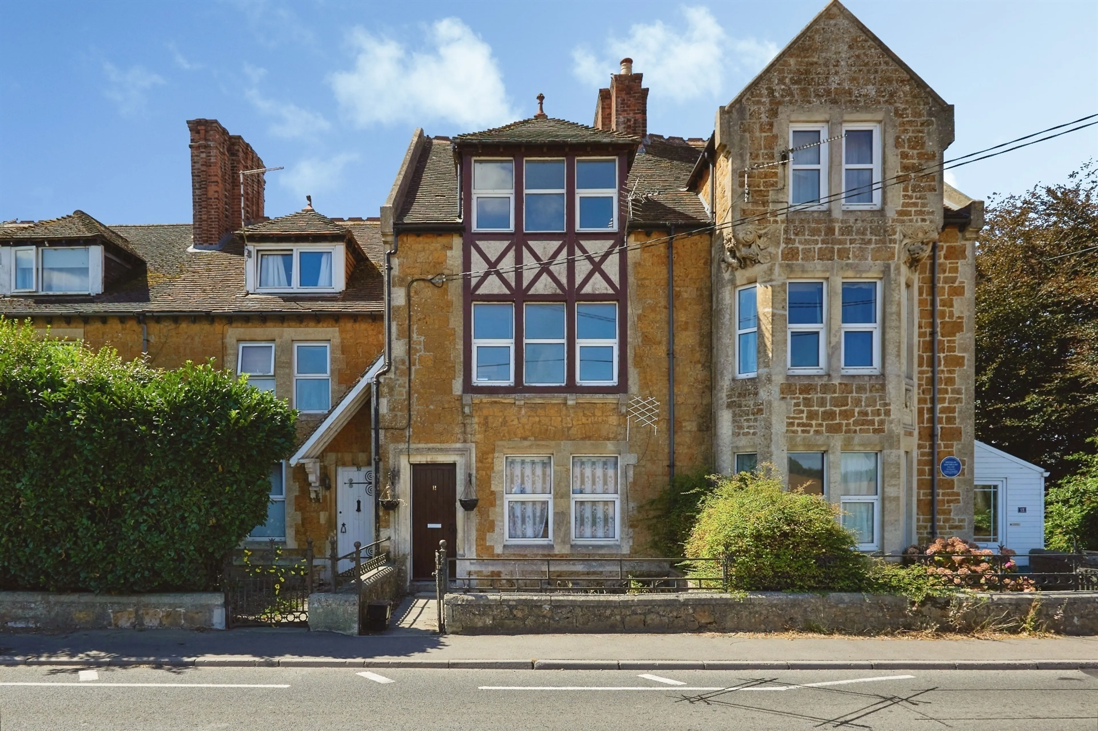 Property photo 0