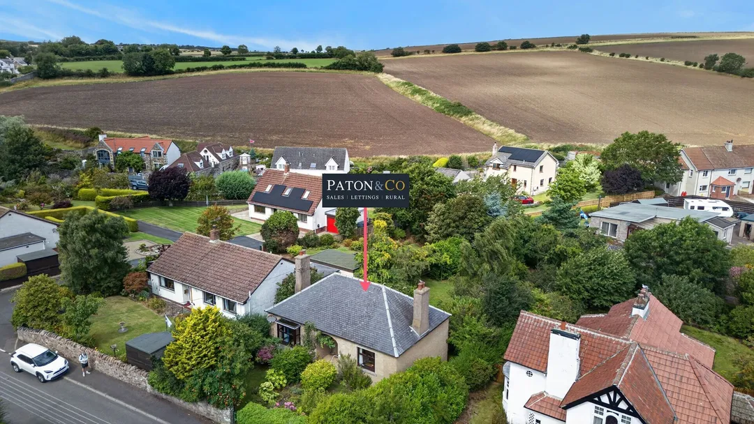https://mr0.homeflow-assets.co.uk/files/photo/image/48063/2936/_x_/DJI_20260805122359_0465_D.jpg