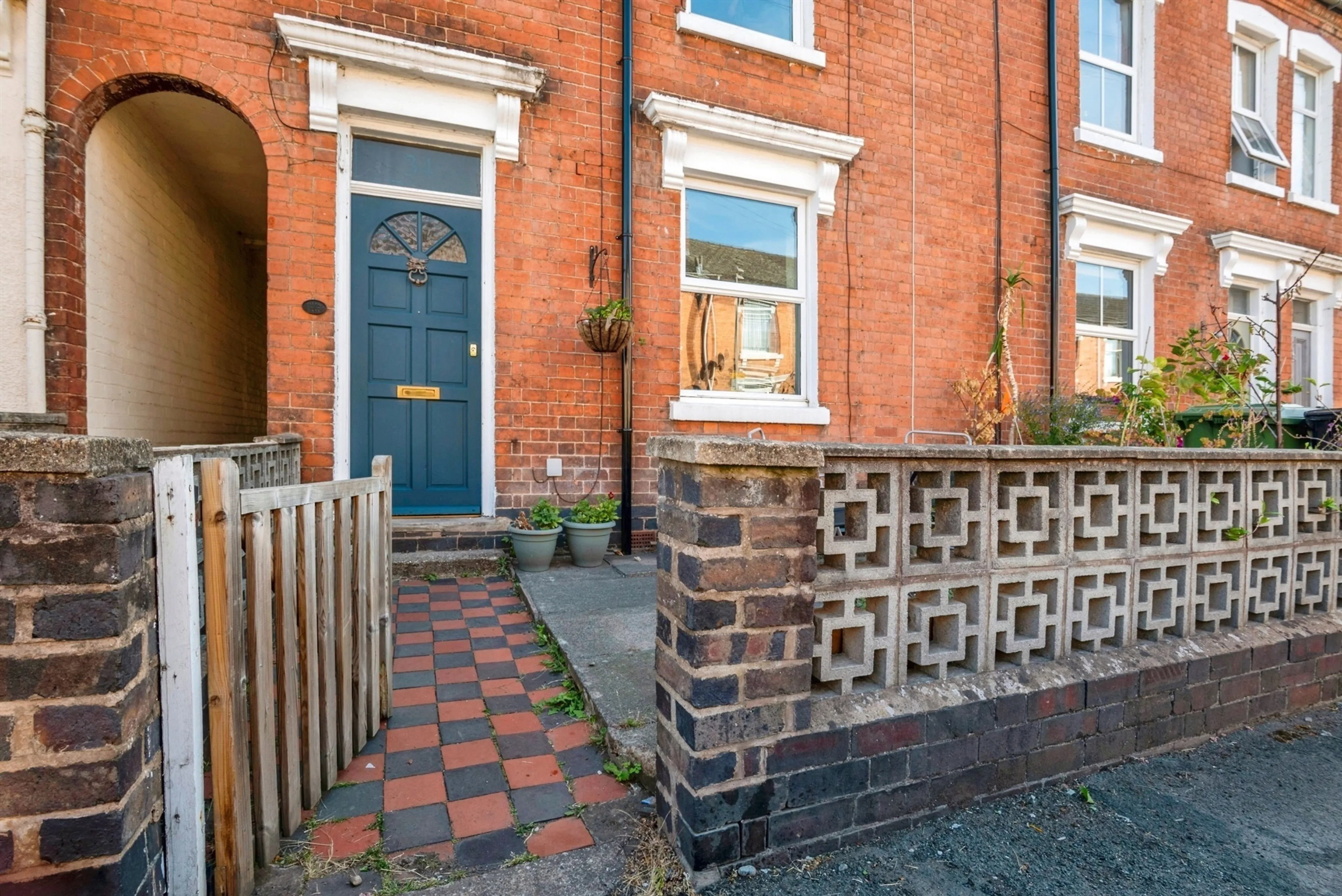 Property photo 0