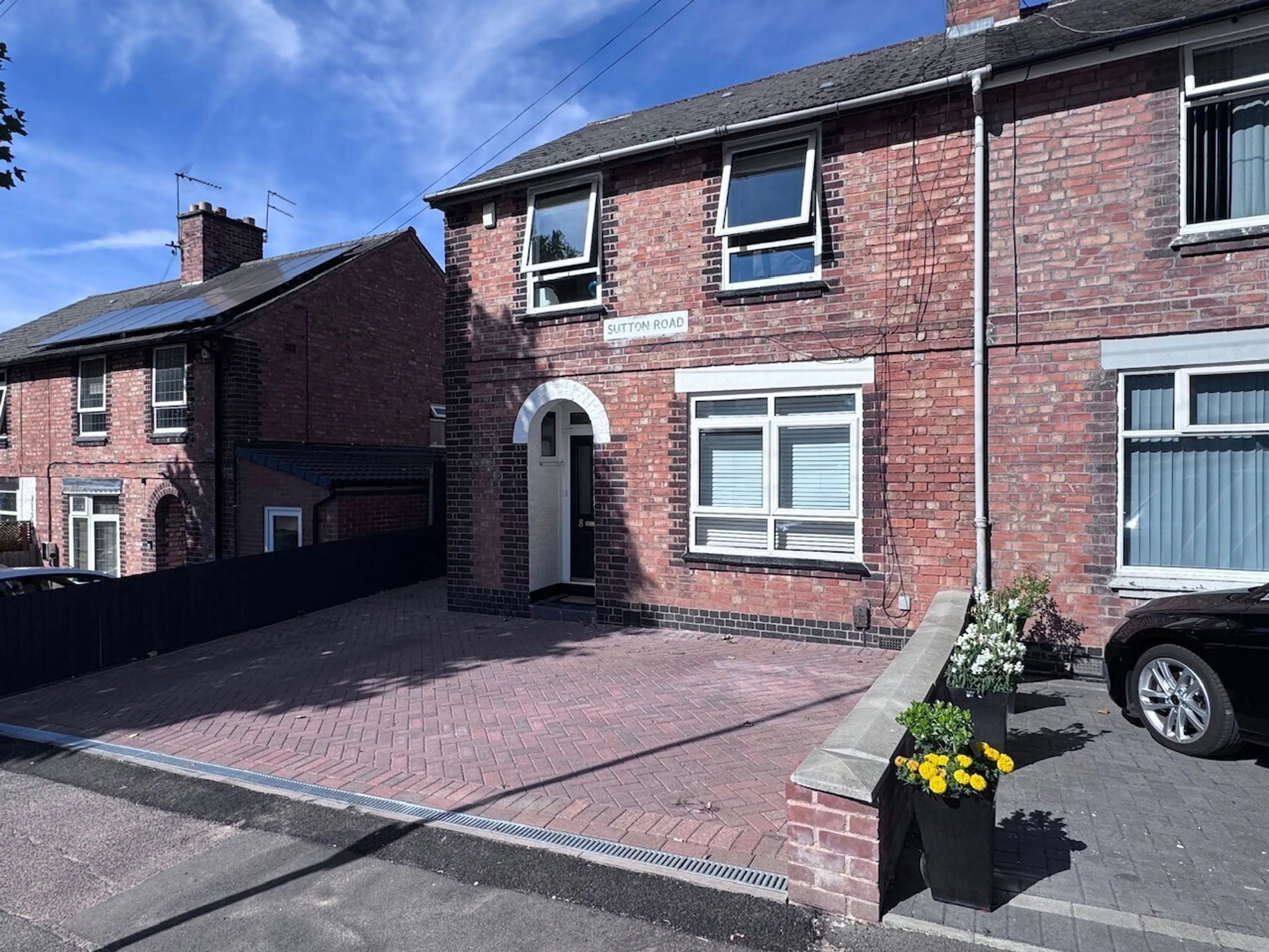 Property photo 0