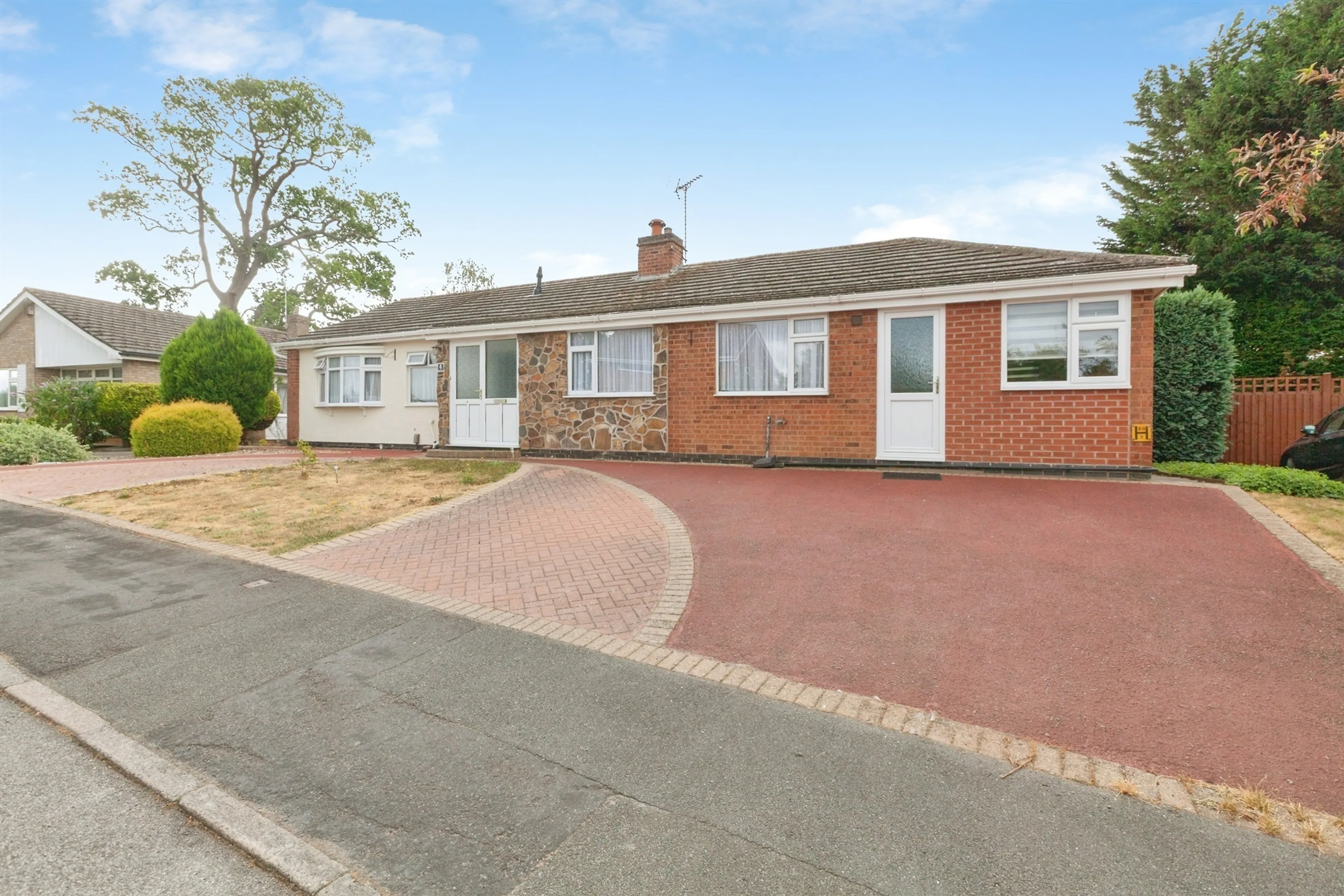 Property photo 0