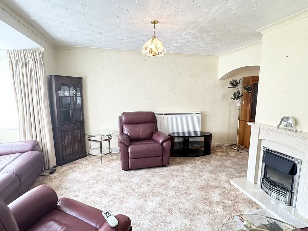 Property carousel item 3