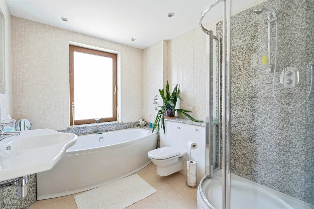 Property photo 28