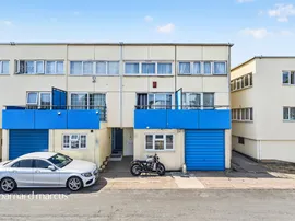 Montgomery Close, Mitcham photo